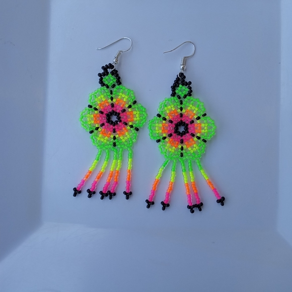 Handmade Earrings Beaded Neon Flowers Dangle Earrings From Mexico Handcrafted - Picture 3 of 3